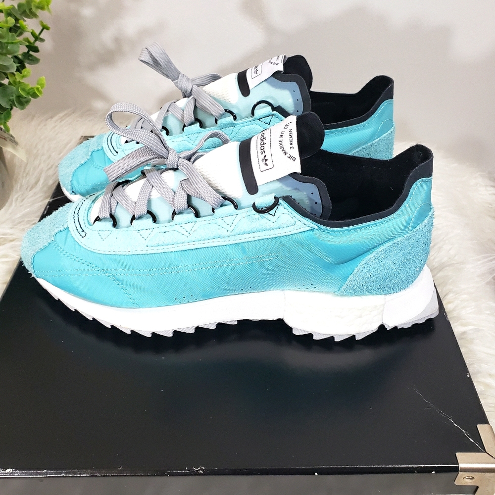 ADIDAS Originals SL7600 athletic running gym shoes
